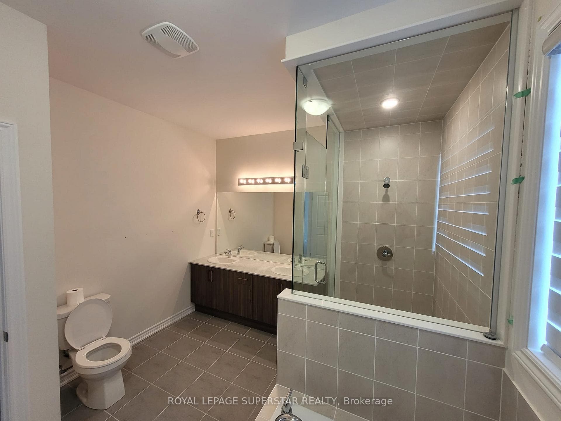 133 Berkely Street photo 24