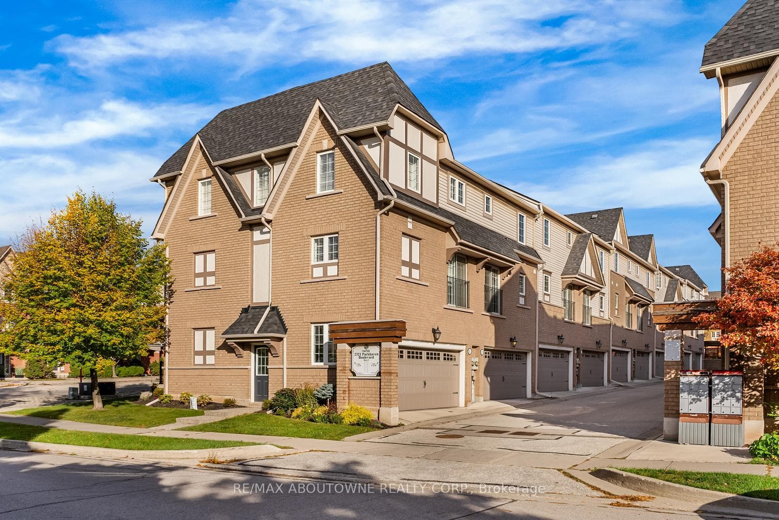 2321 Parkhaven Boulevard Unit 7 photo 27