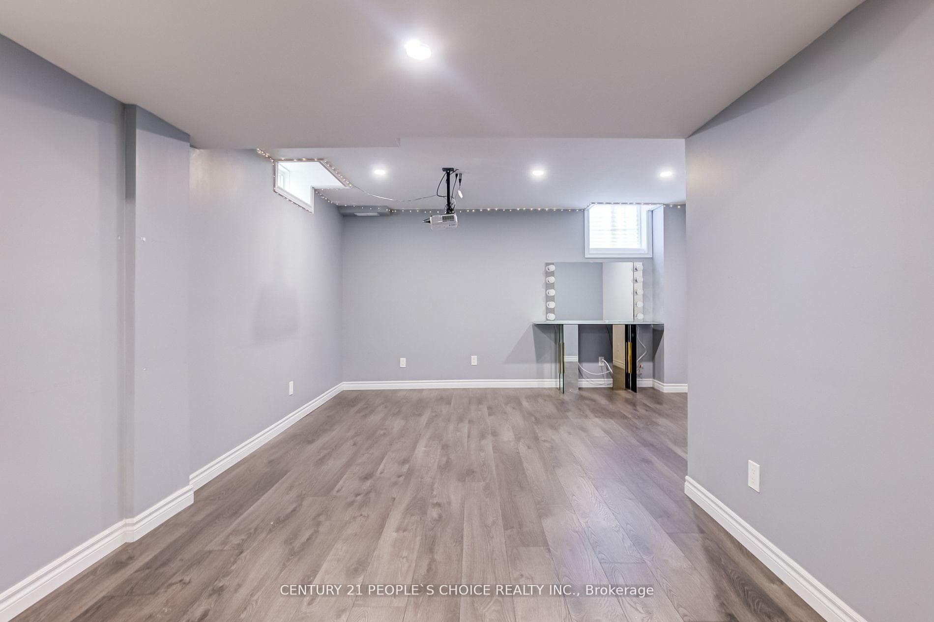 130 Keystar Court photo 39