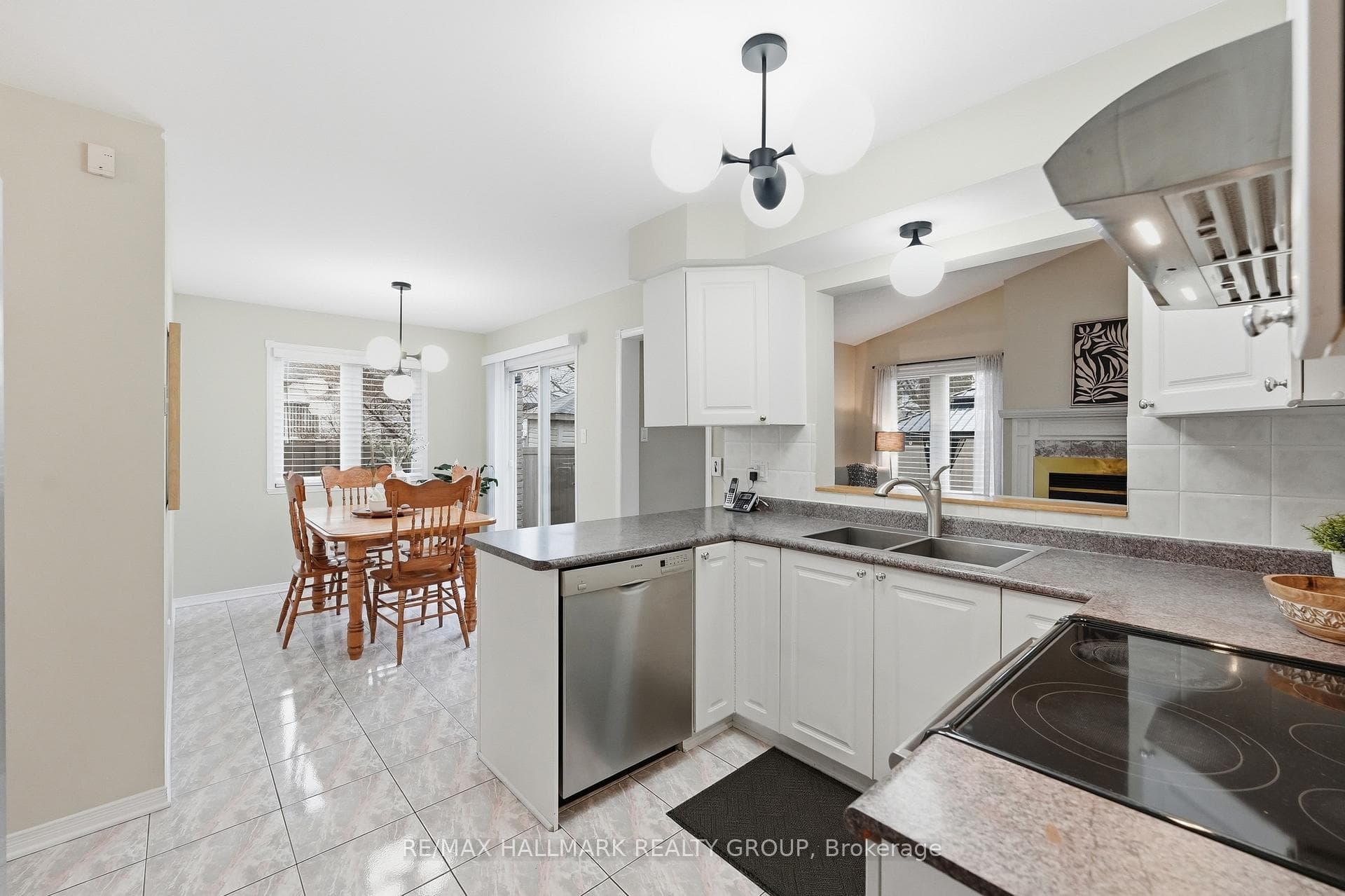 1144 Ambercrest Street photo 15