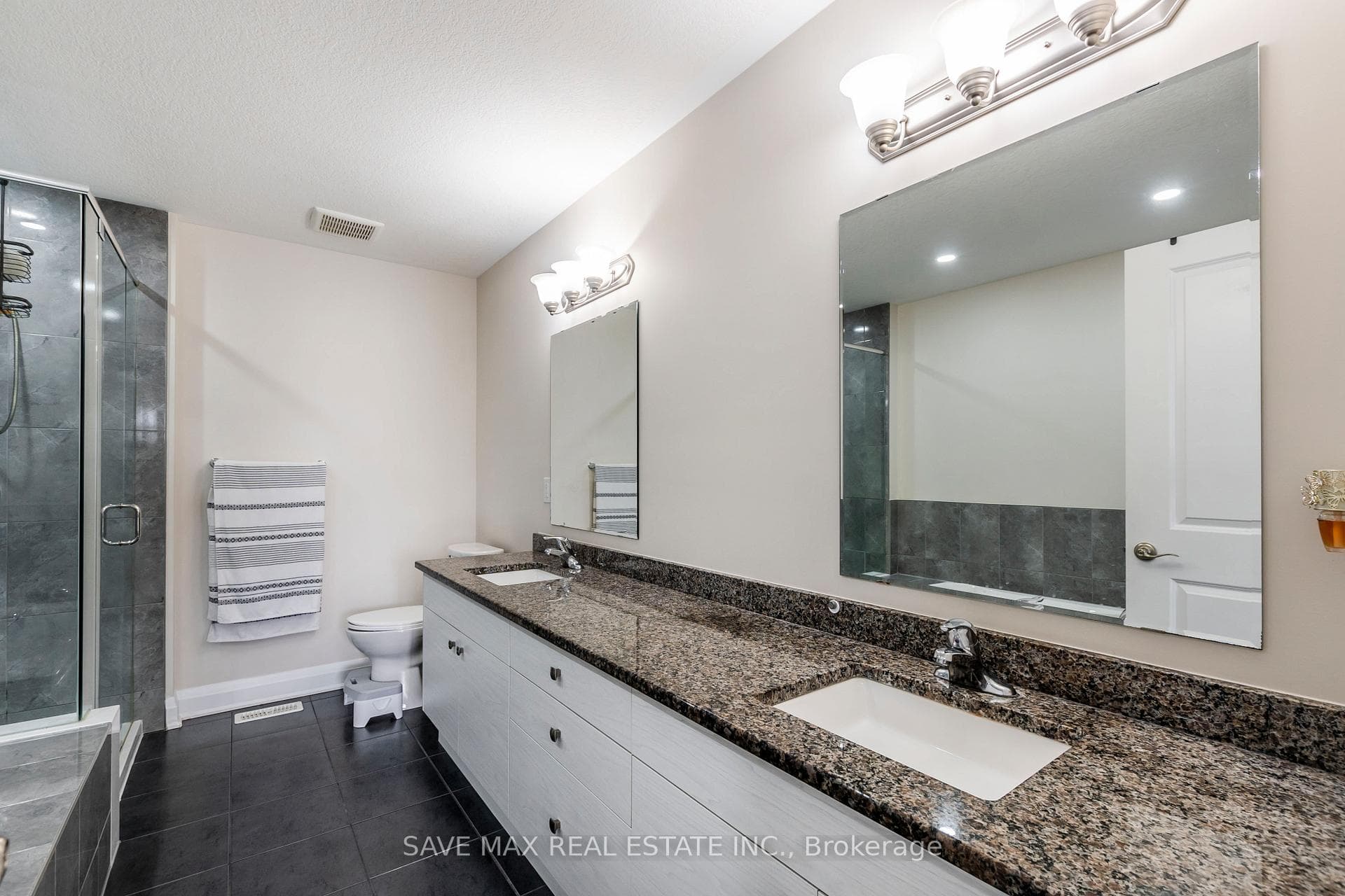 584 Mayapple Street photo 30