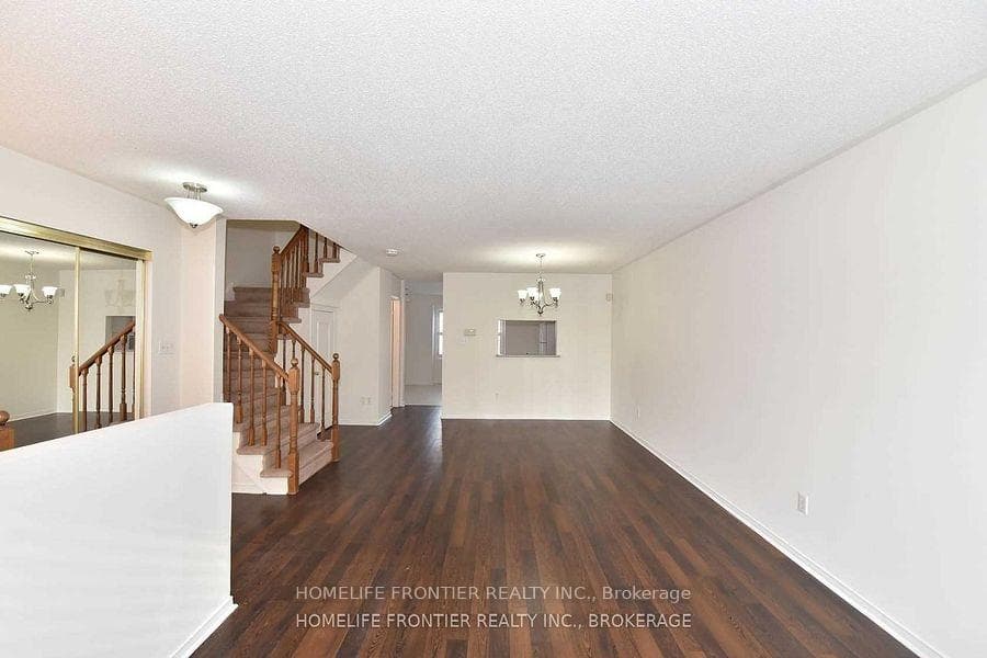 2C Leaside Park Drive photo 7