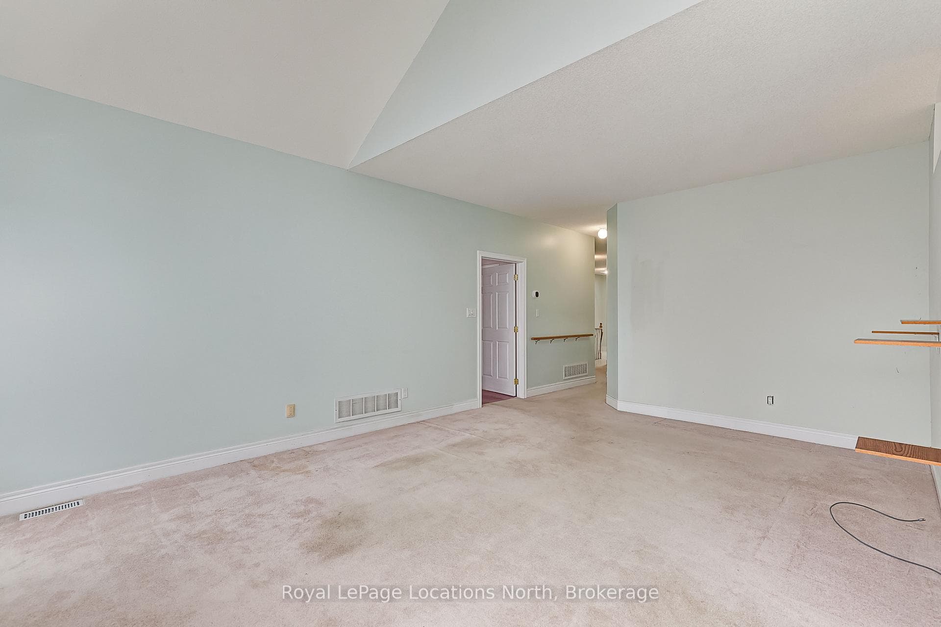 34 Callary Crescent photo 7