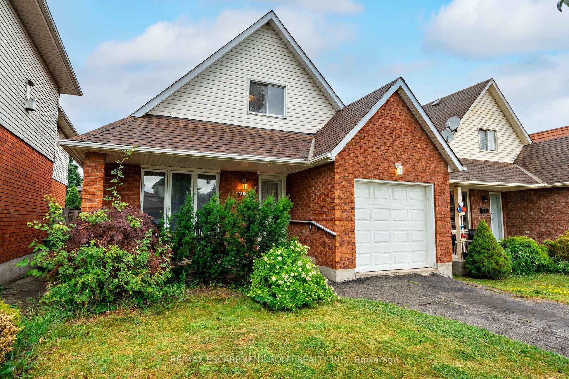 707 Acadia Drive photo 2