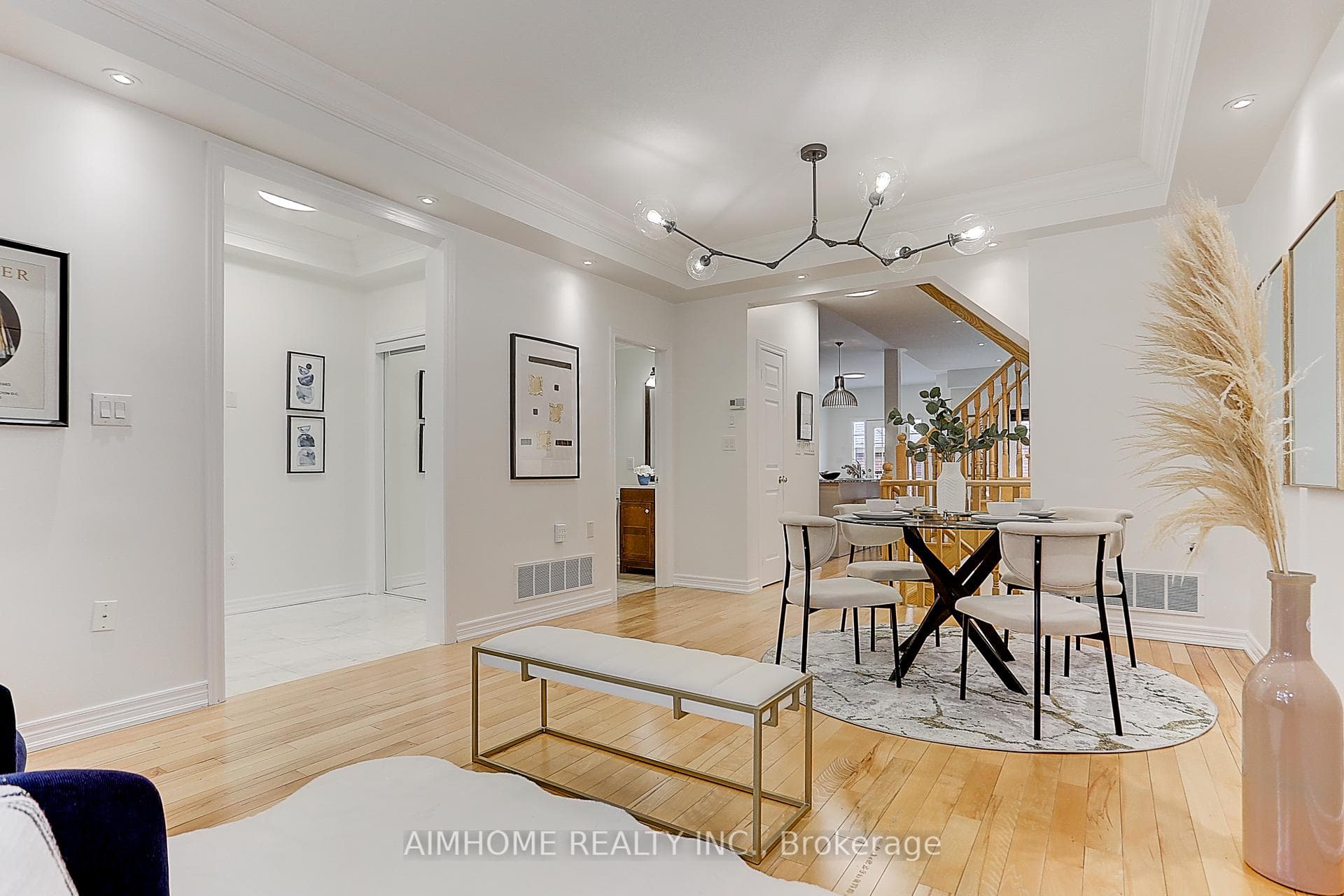 203 Angus Glen Boulevard photo 6