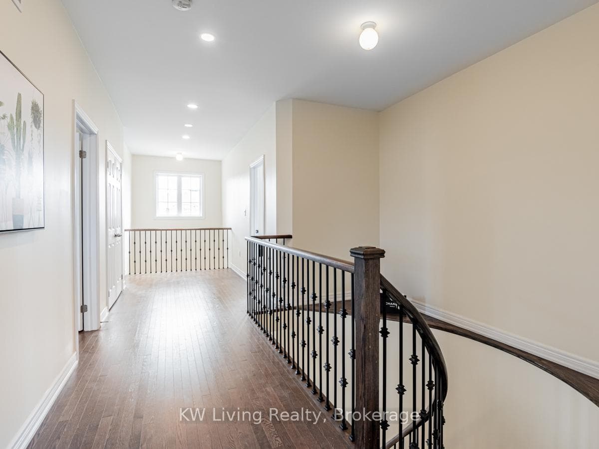 127 Copeland Crescent photo 24