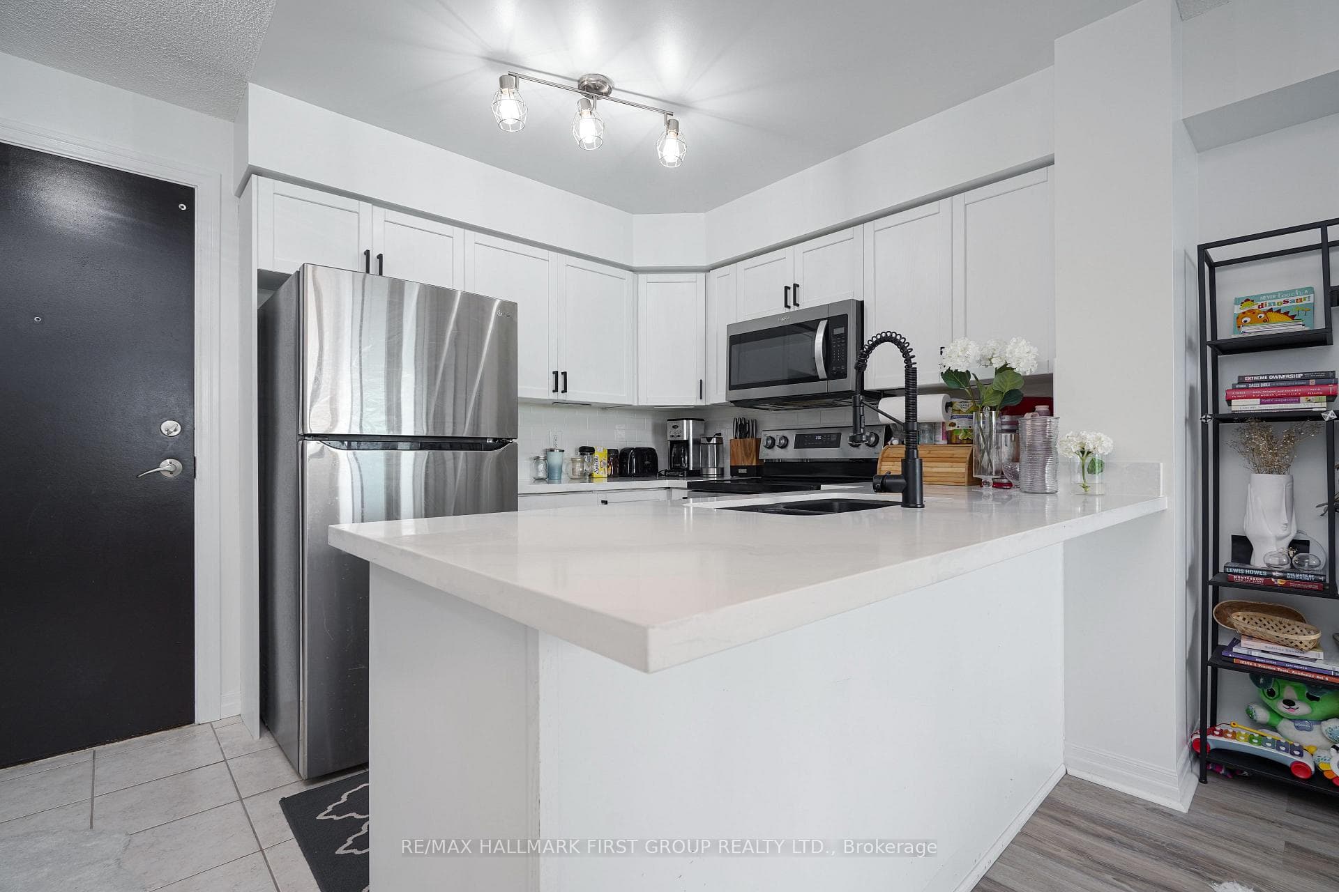 1600 Charles Street Unit 710 photo 5