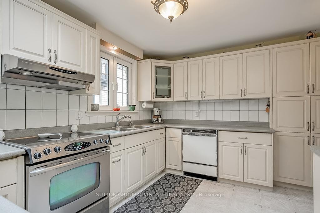 1435 Garnet Avenue photo 24