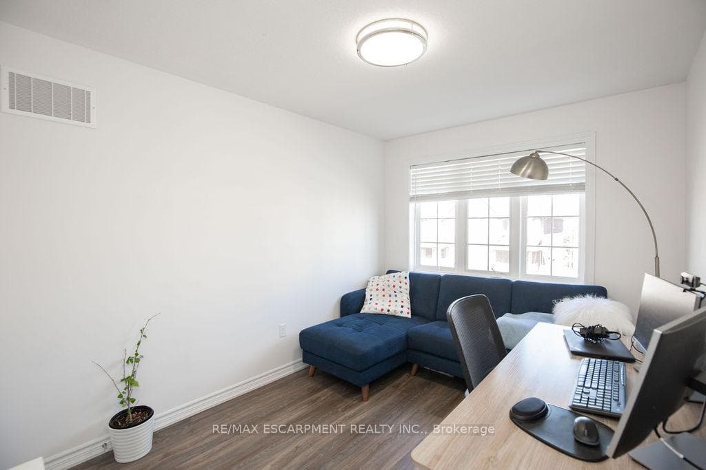 81 Hugill Way photo 8