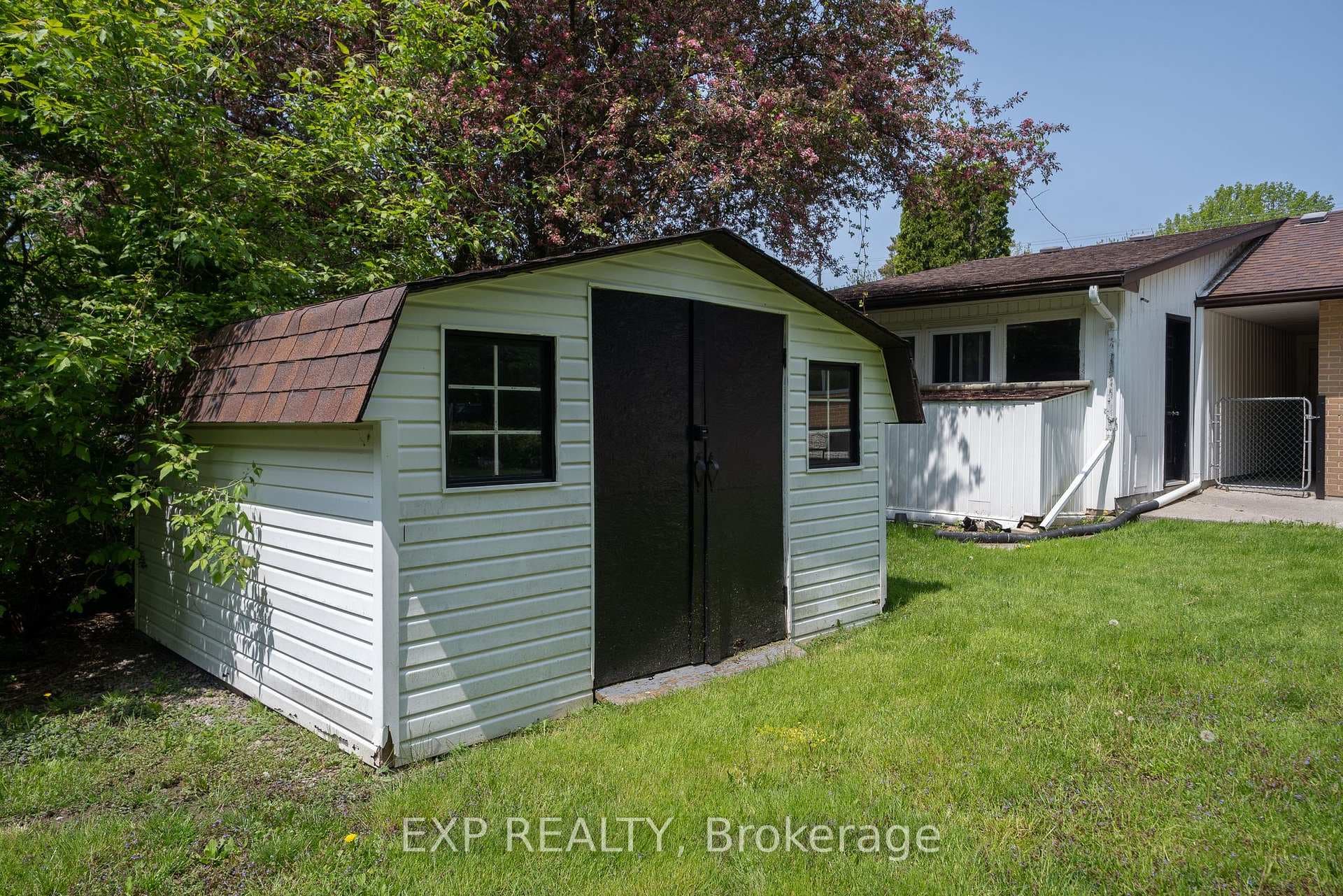 13481 Loyalist Parkway photo 36