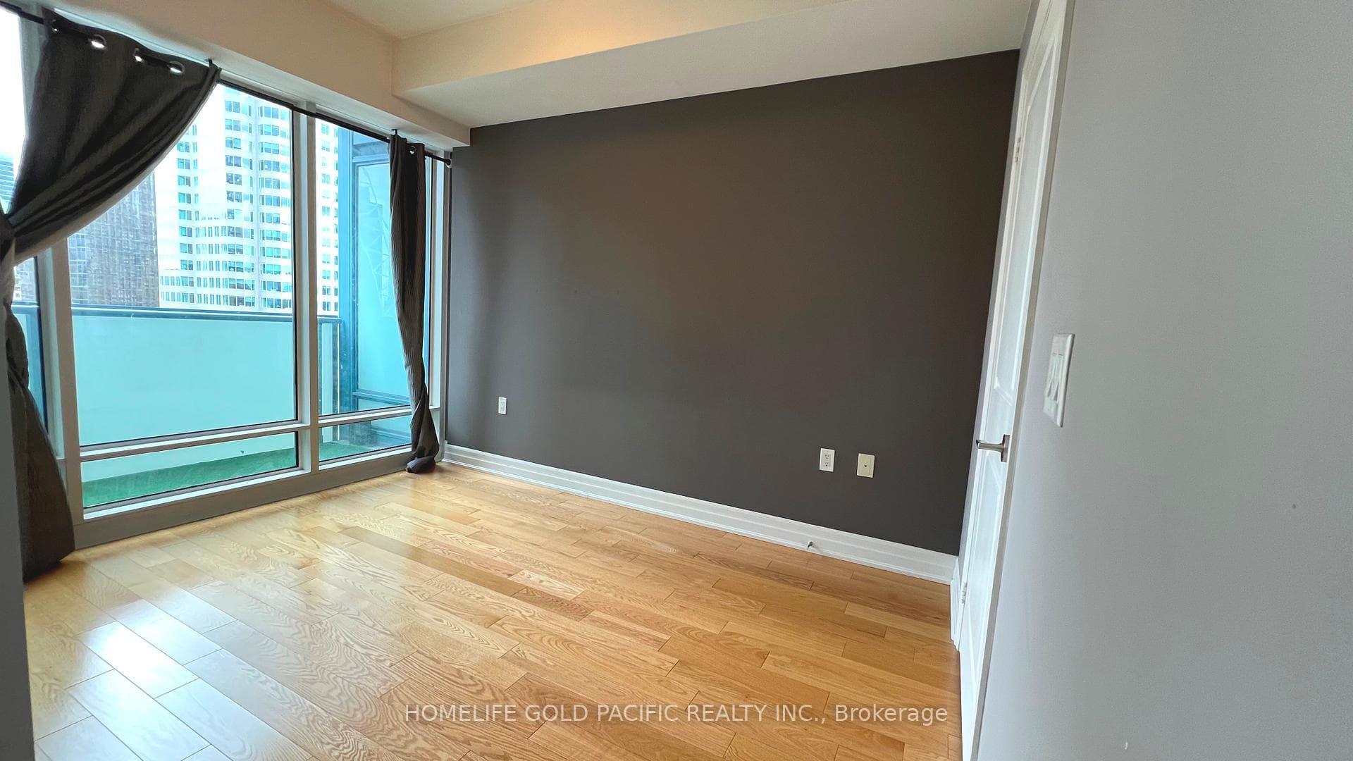 8 The Esplanade N/A Unit 2404 photo 10