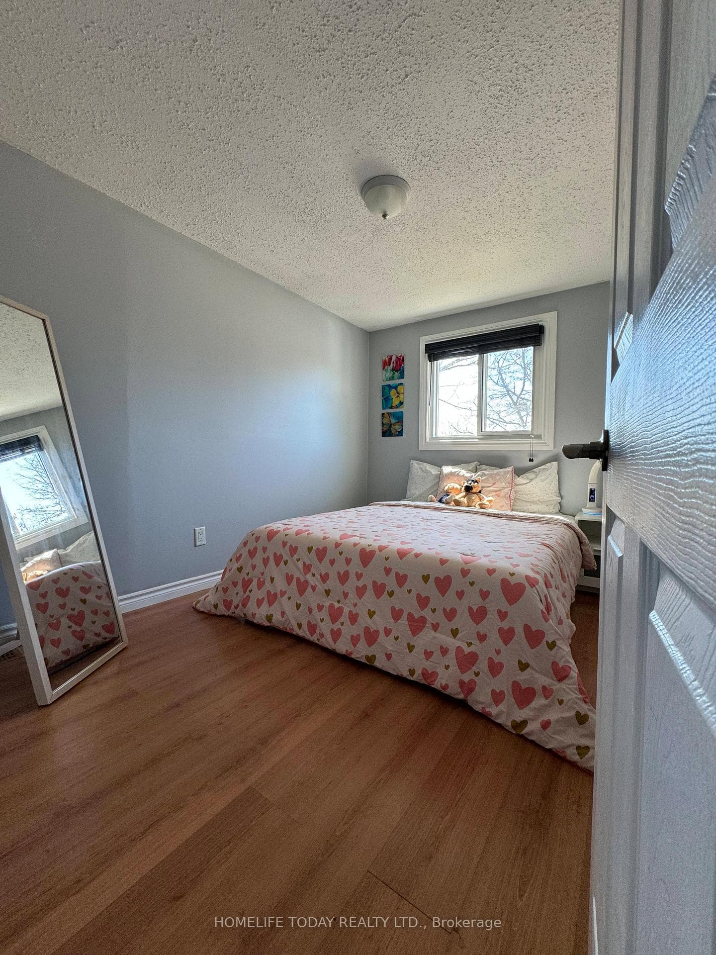 90 Carter Crescent photo 20