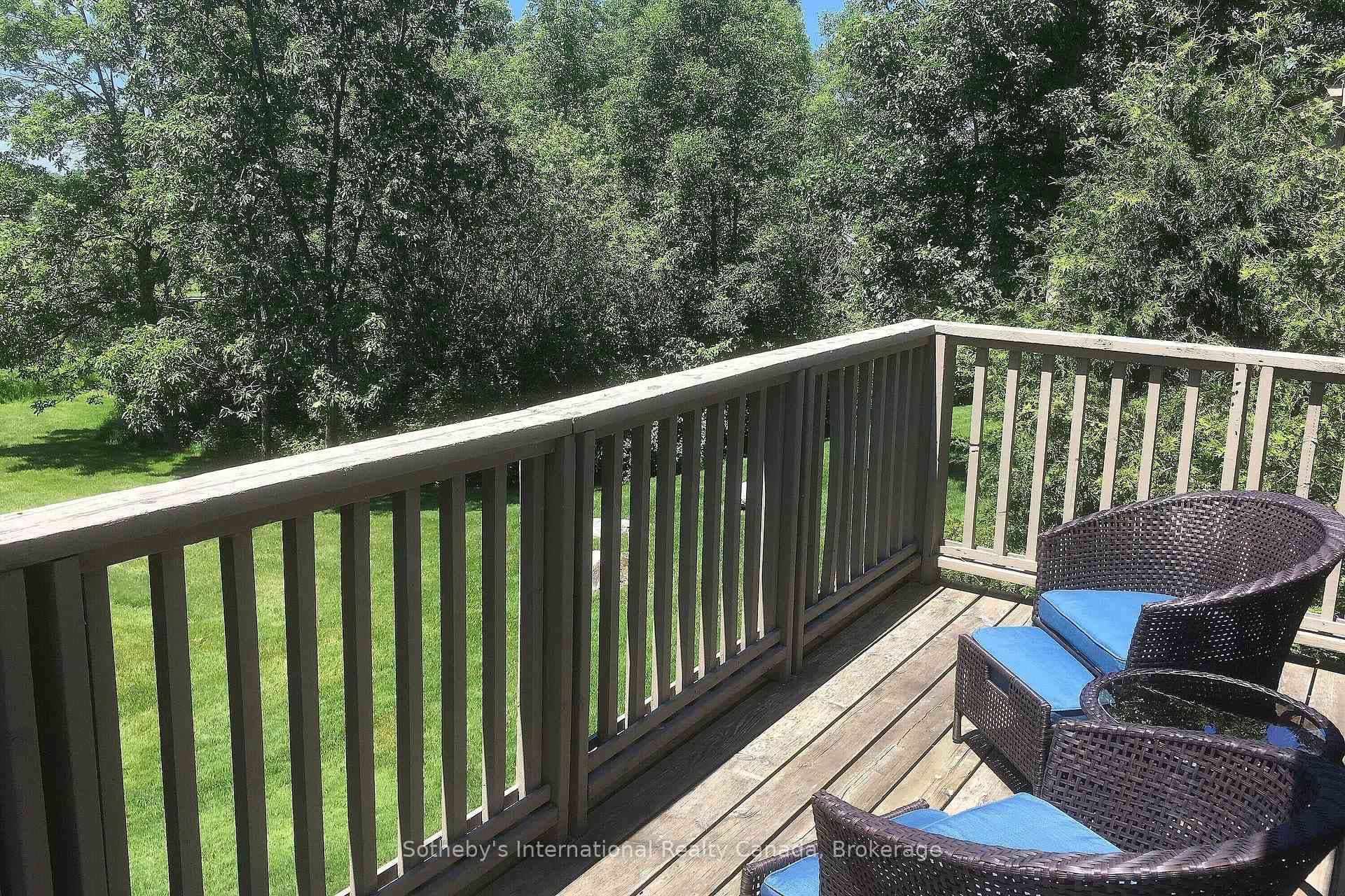 571 OXBOW Crescent photo 36