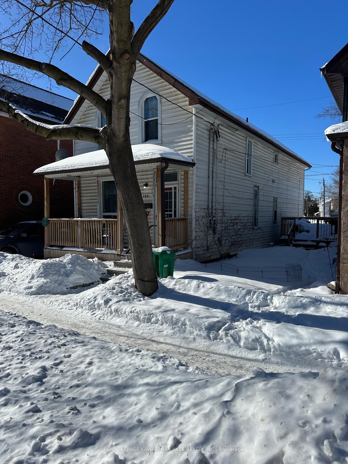 189 Park Street photo 1