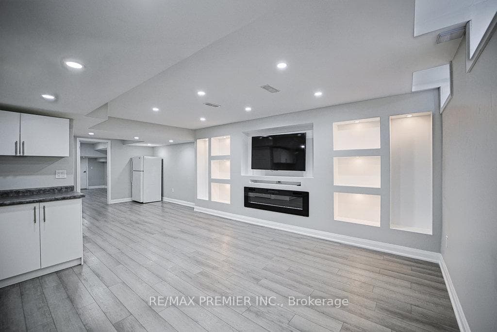 131 Landolfi Way photo 20