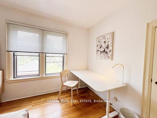 Upper 299 Robina Avenue photo 18