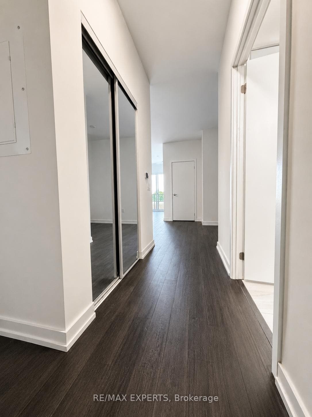 4010 Eglinton Avenue Unit 427 photo 8