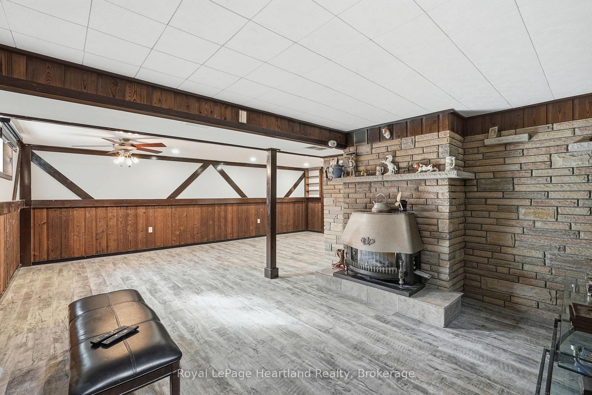 292 Wellington Street photo 20