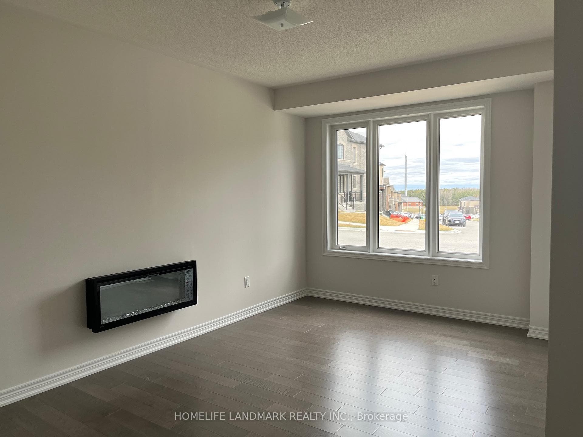2686 Delphinium Trail photo 2