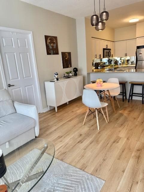 388 Prince of Wales Drive Unit 1401 photo 9