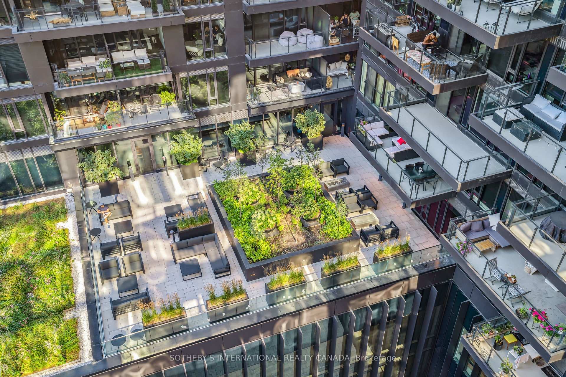 4th Floor Terrace