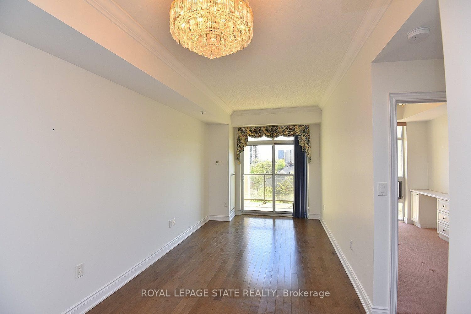 90 Charlton Avenue Unit 604 photo 8