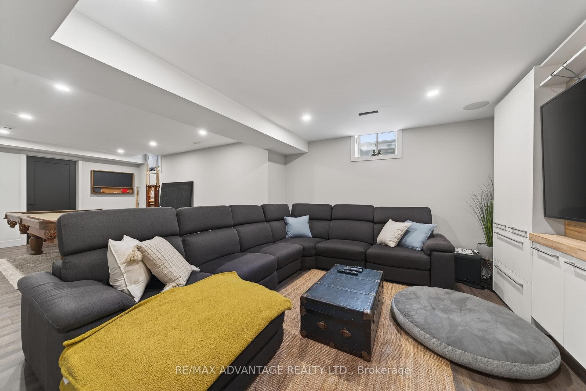 1246 Thornley Street photo 38