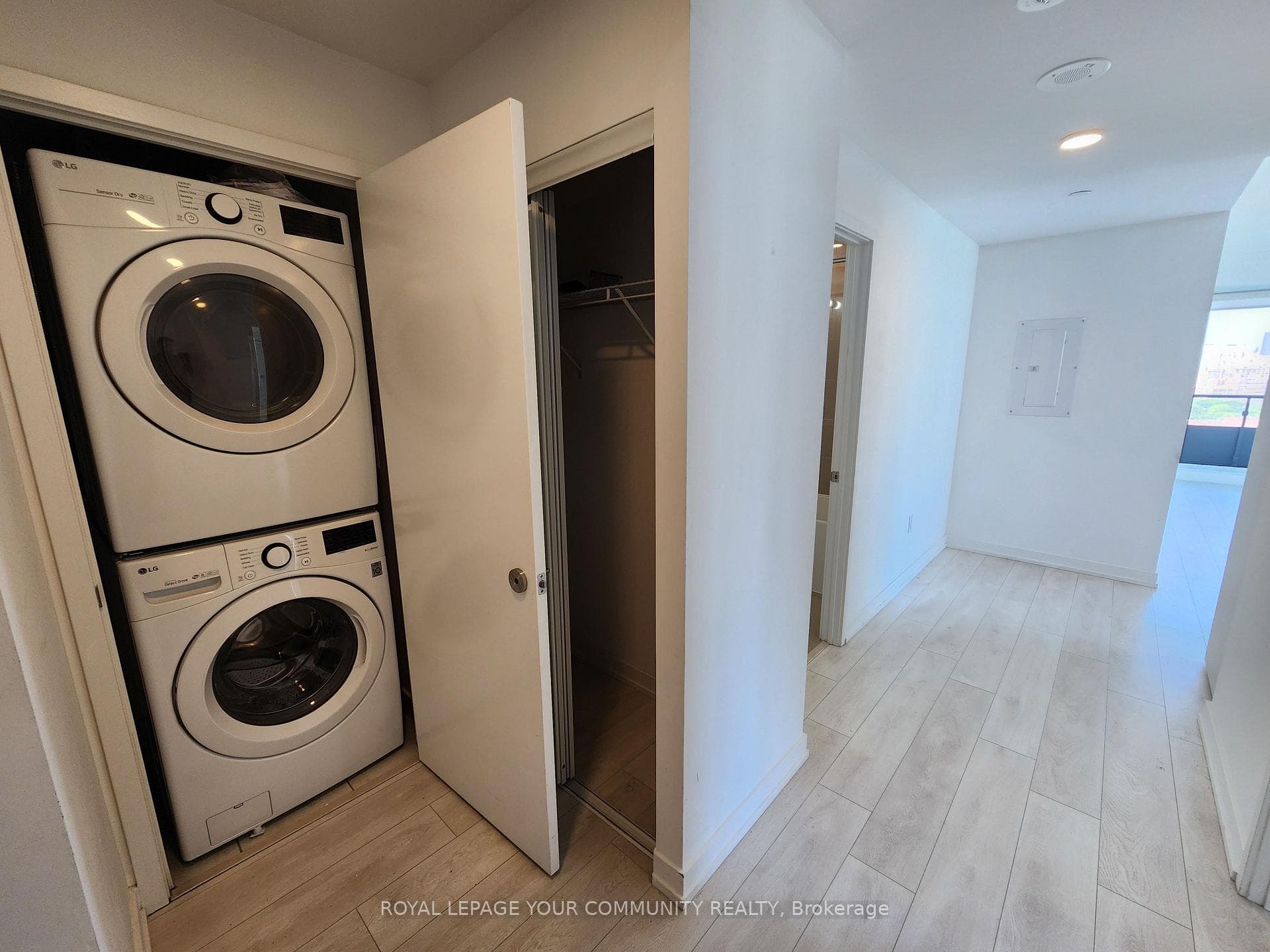 225 Sumach Street Unit 2109 photo 22