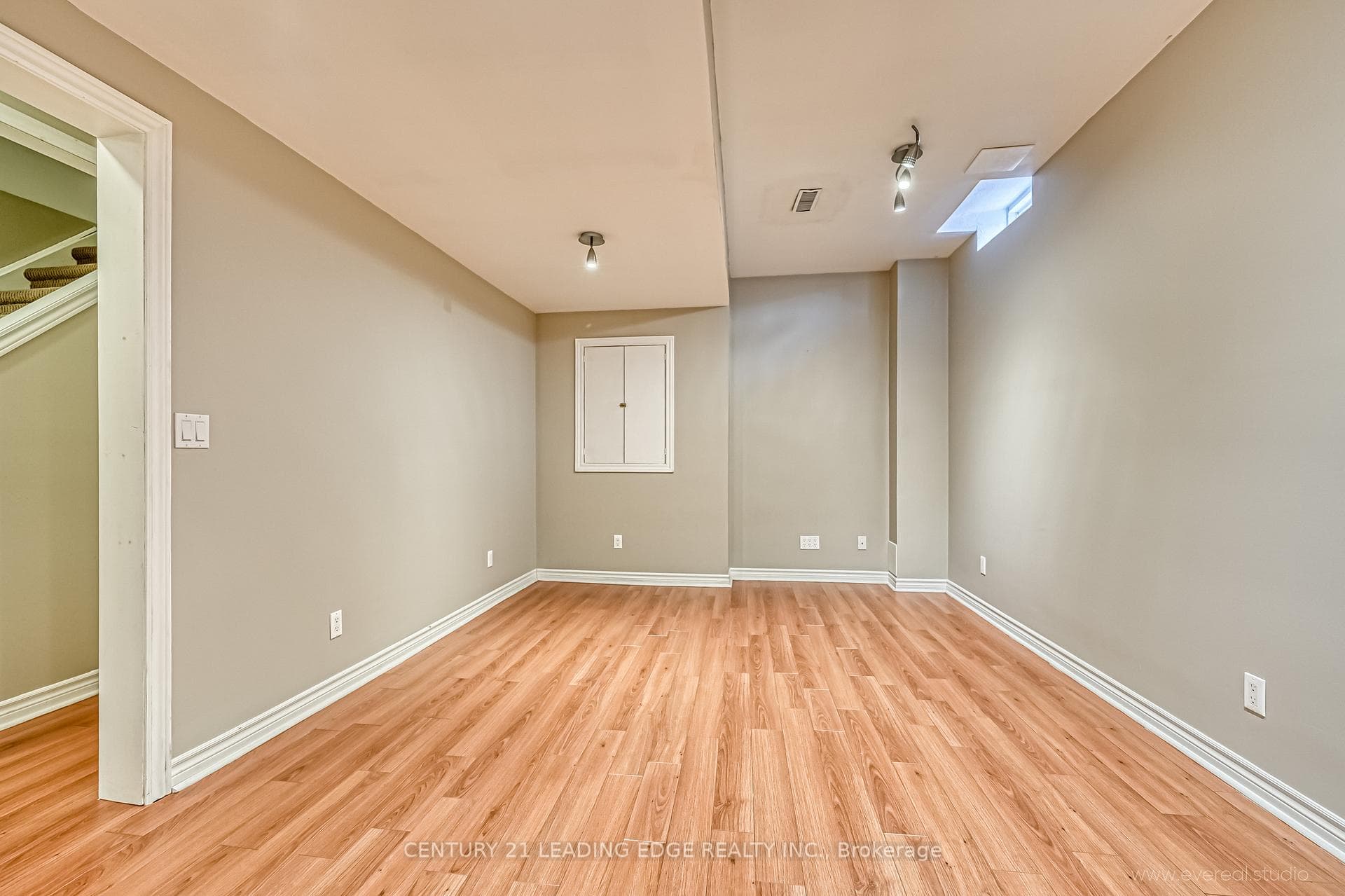 92 Ken Laushway Avenue Unit BSMT photo 9