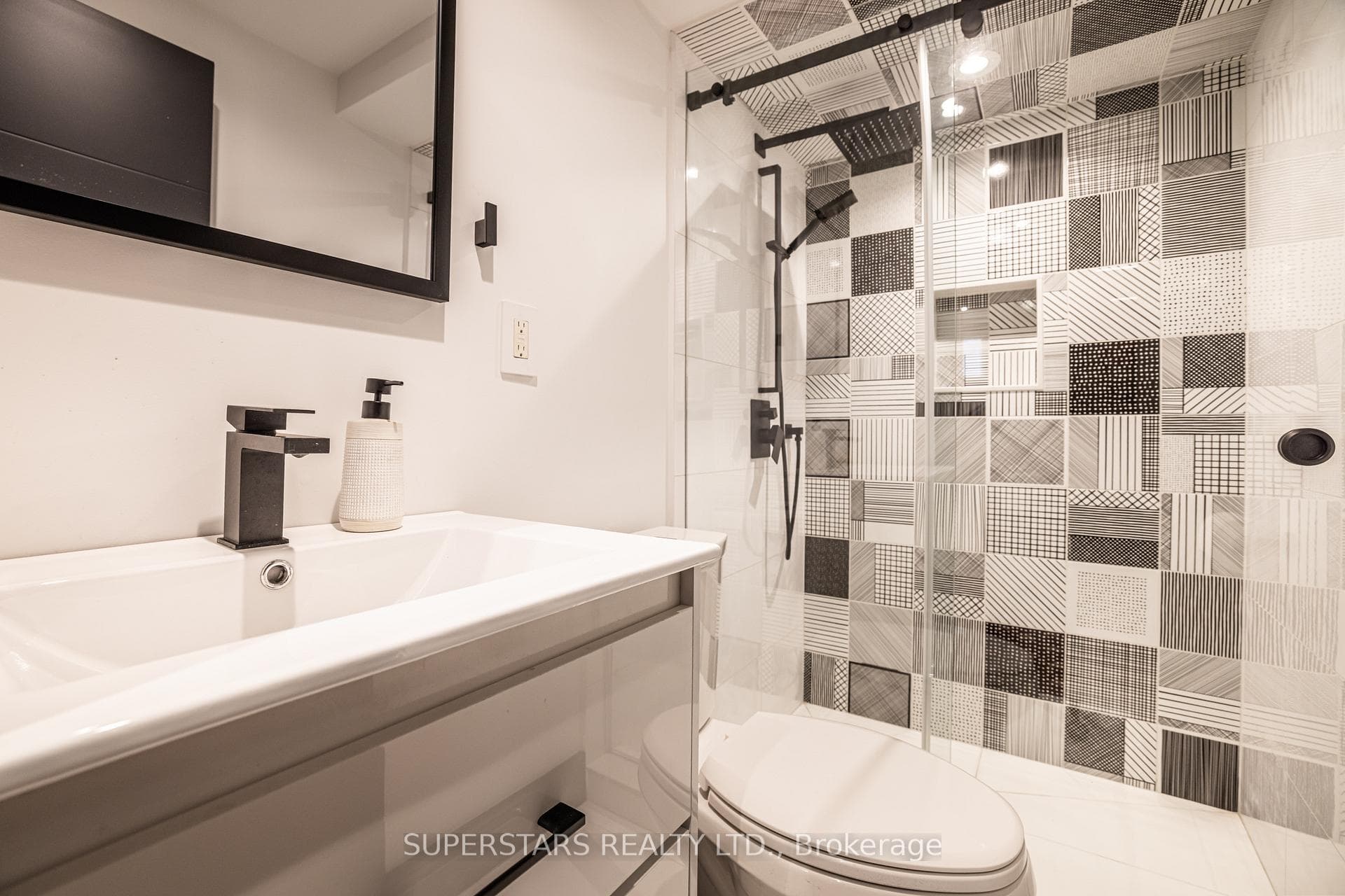 56 Cynthia Crescent photo 43