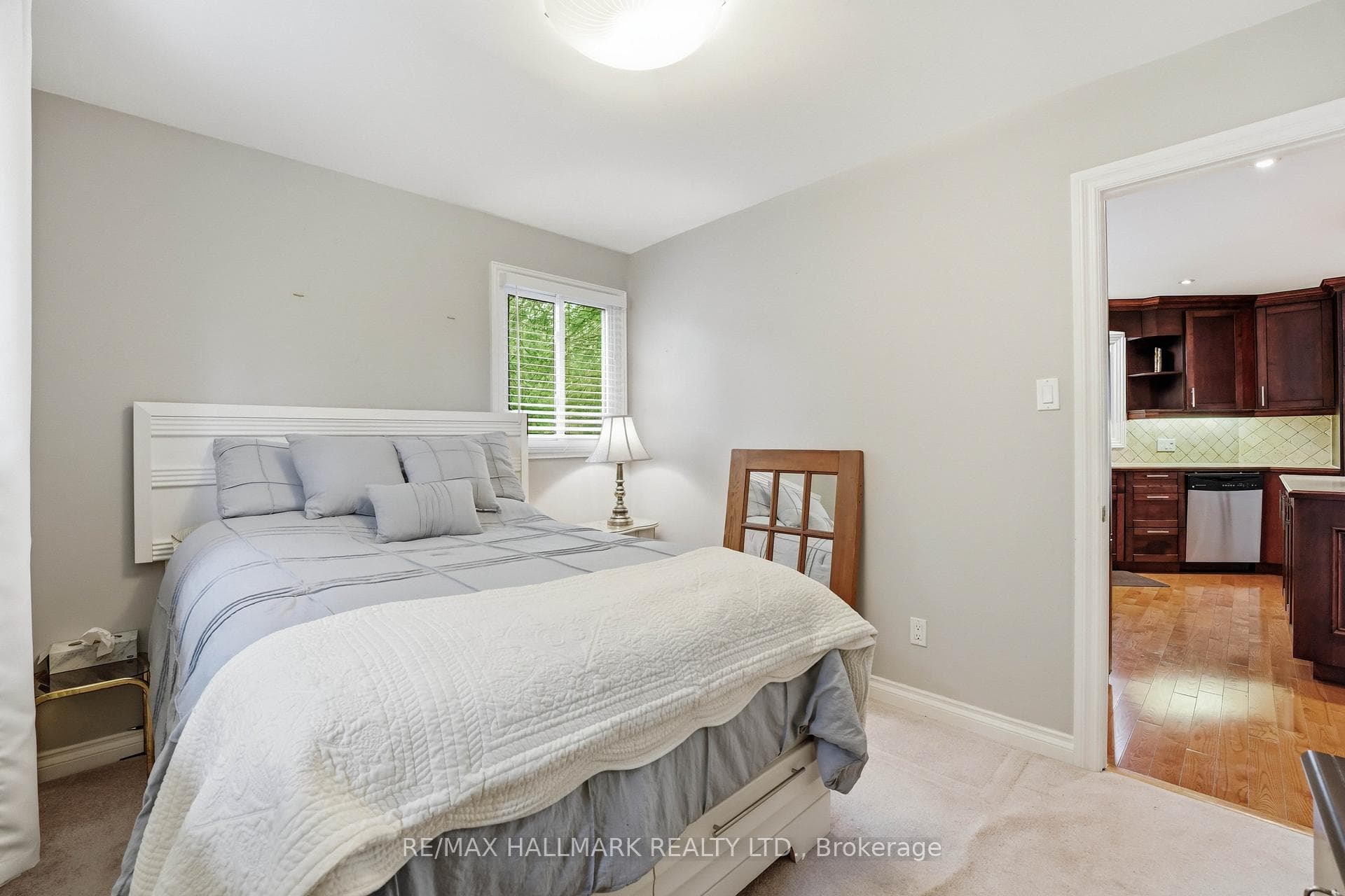 104 Riverbank Drive photo 22
