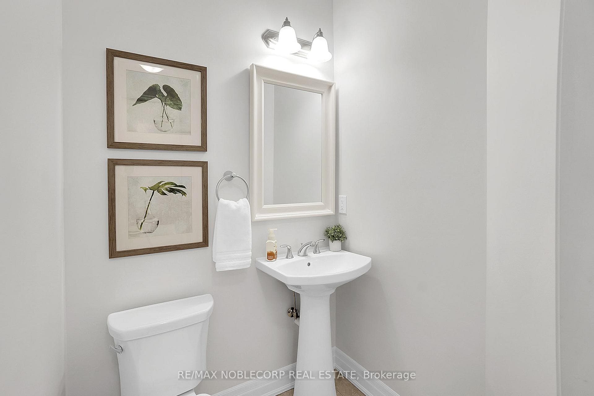 54 Wells Orchard Crescent photo 18