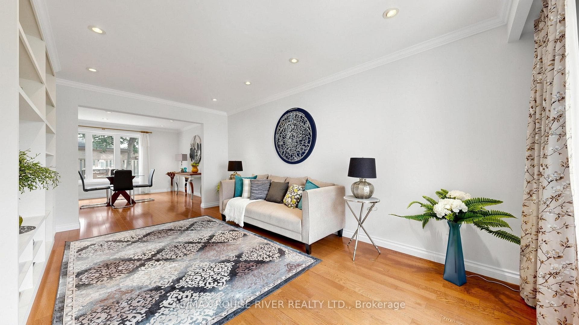 103 Ambercroft Boulevard photo 7