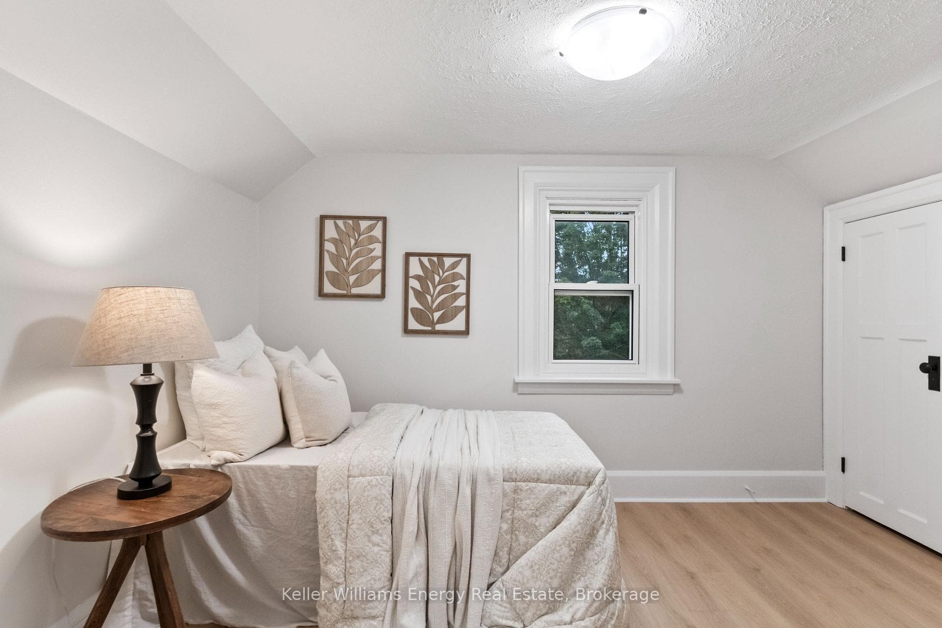 55 Arlington Avenue photo 17