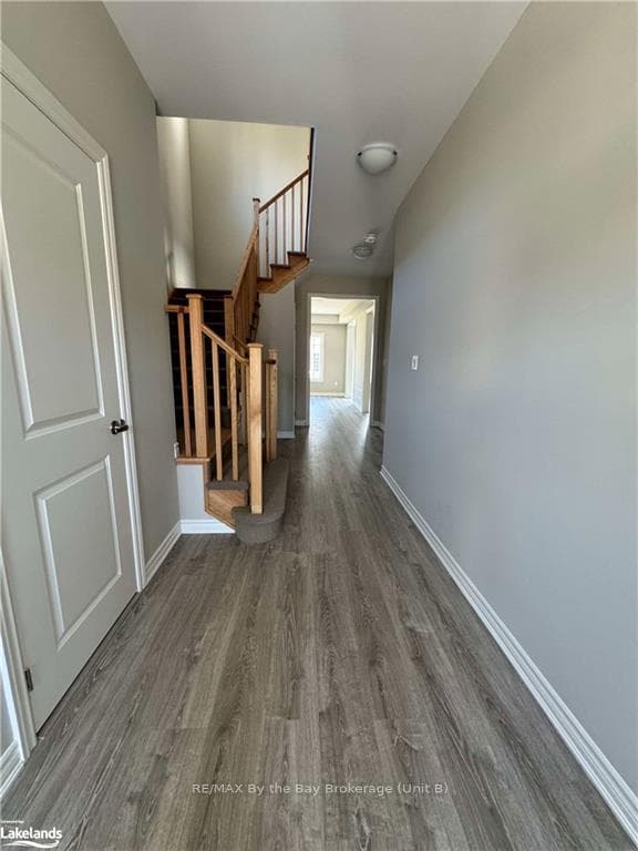205 CLIPPER Drive photo 3