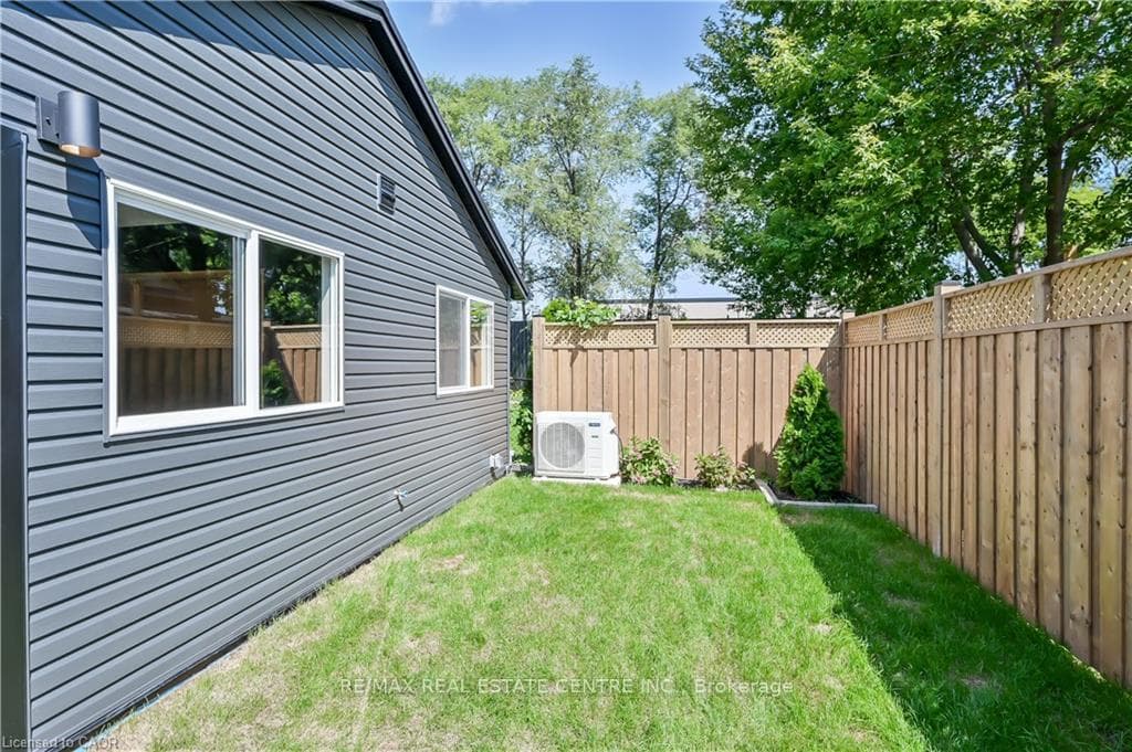 43 Mahony Avenue Unit 3 photo 22