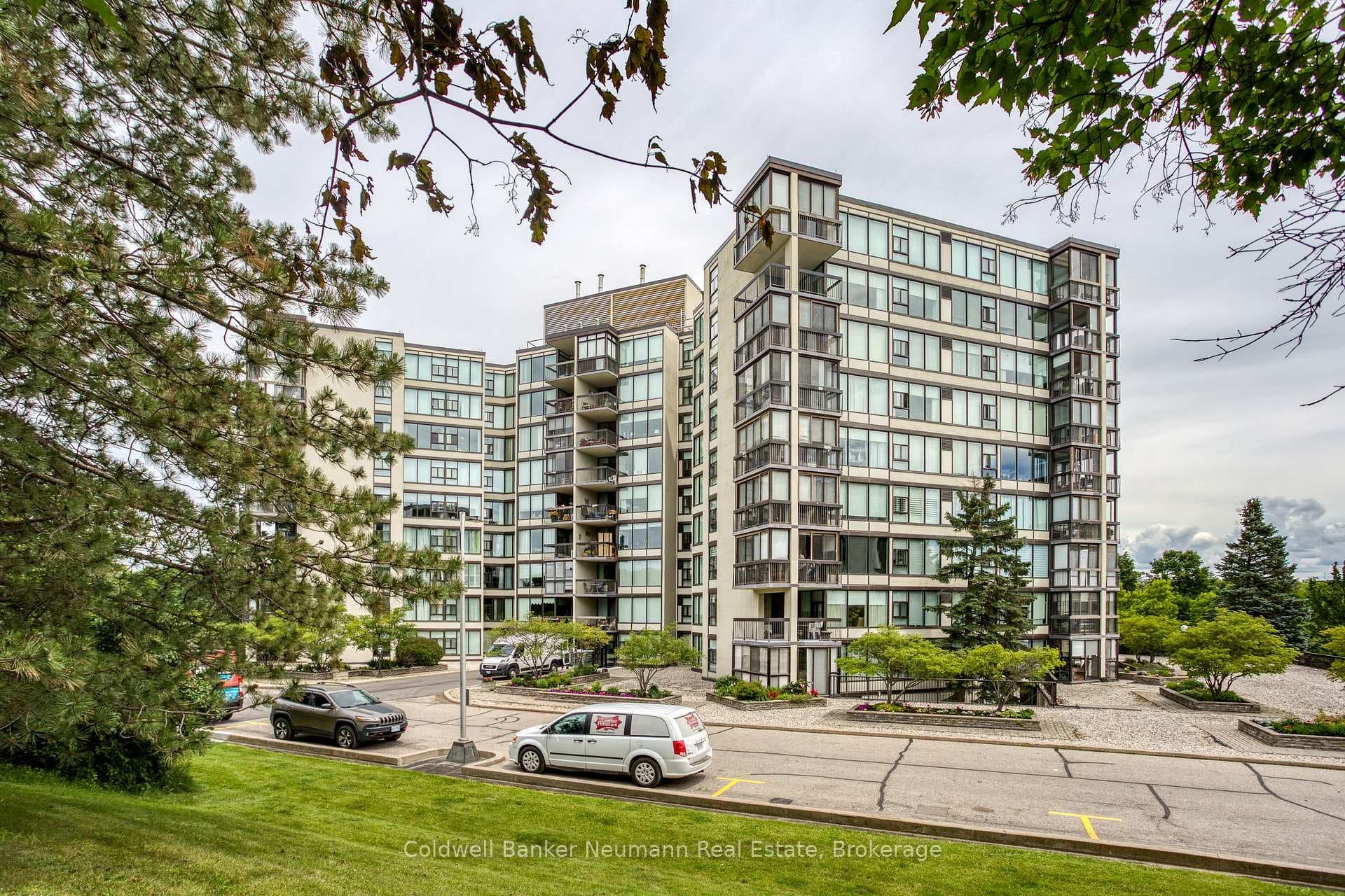 23 Woodlawn Road Unit 205 photo 1