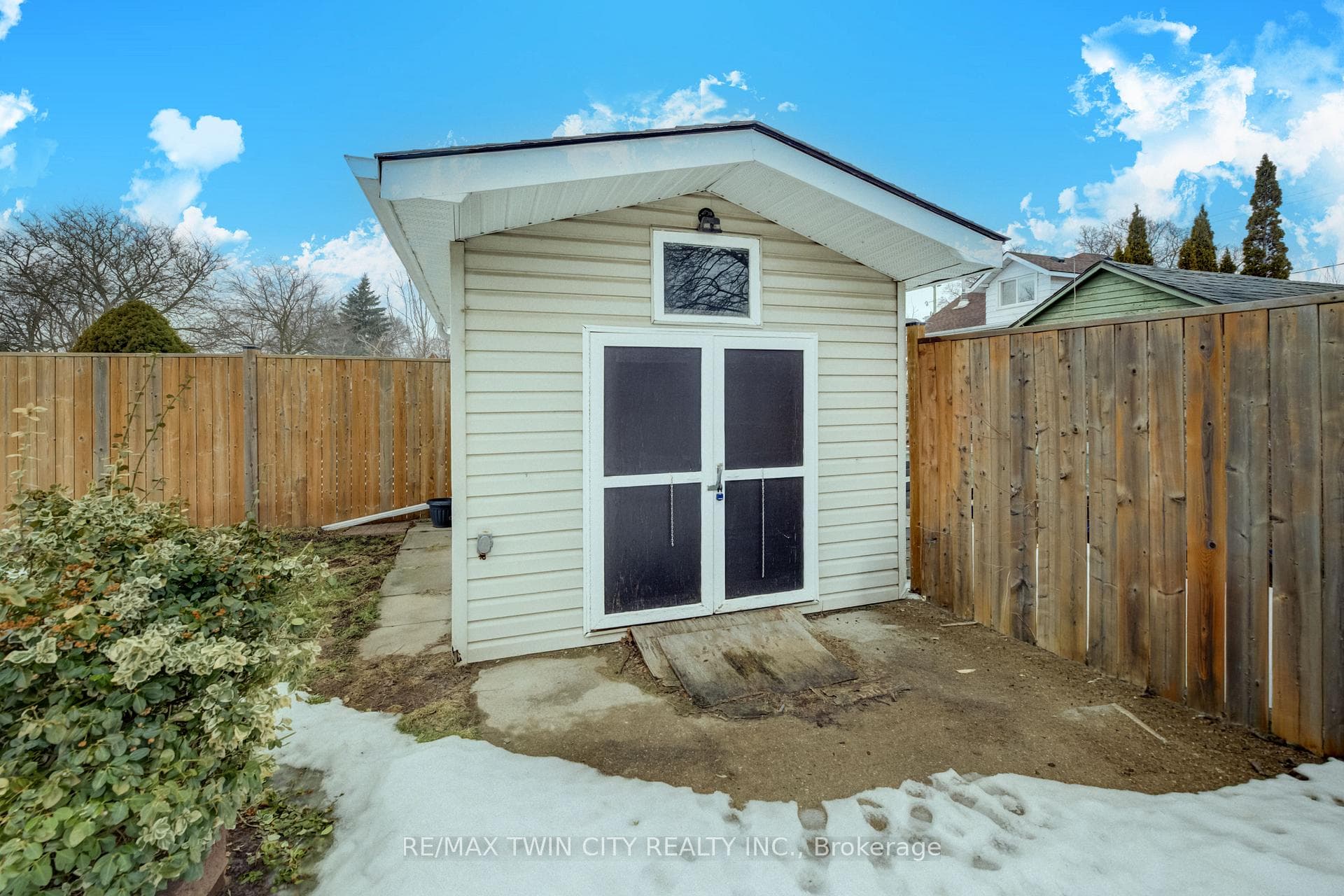 530 Frederick Street photo 31