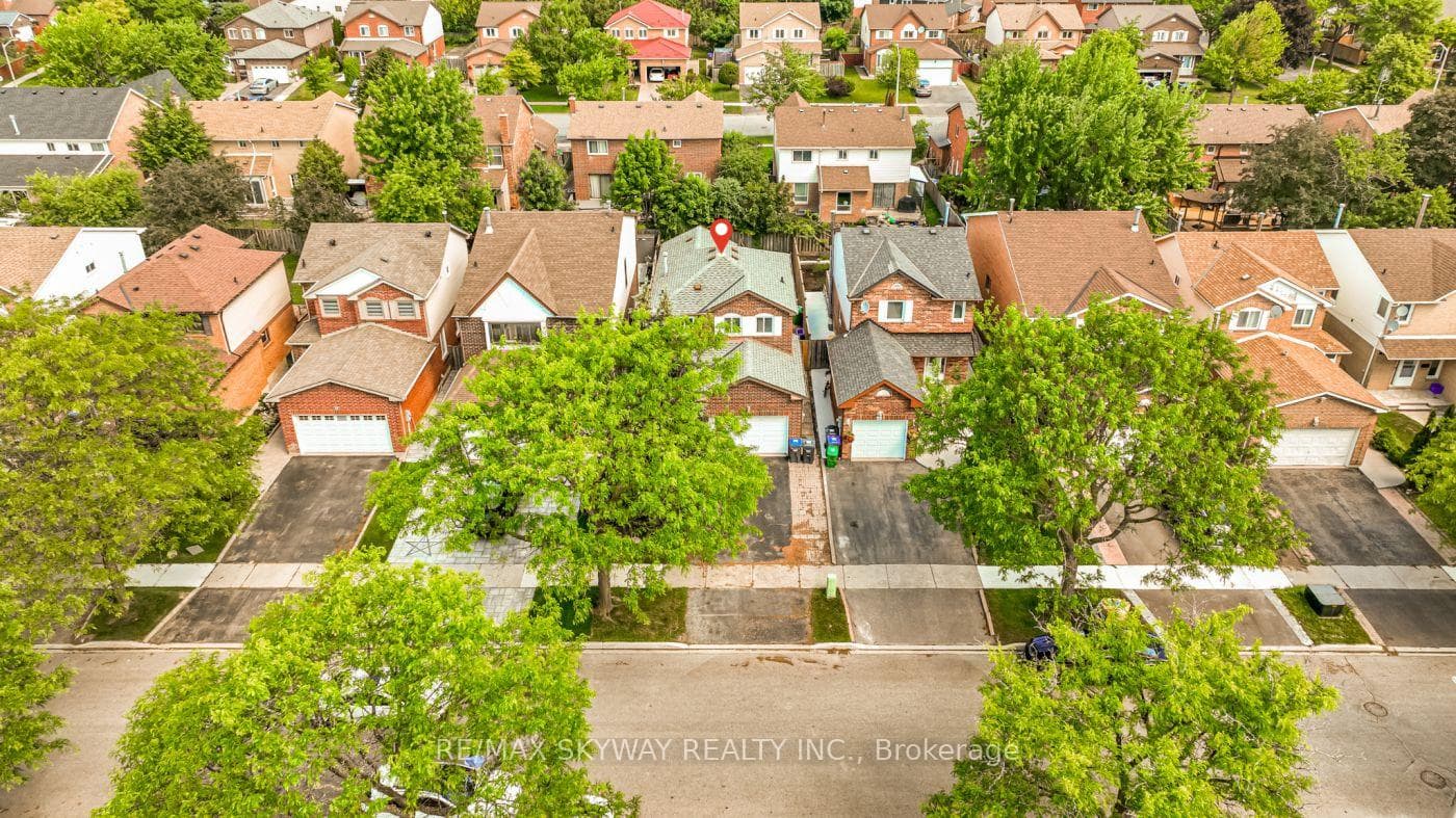 15 Cresswell Drive photo 35