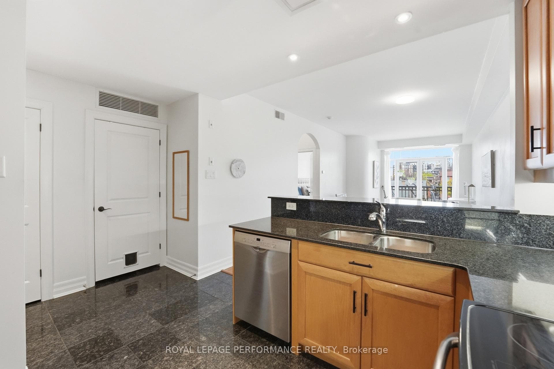 320 McLeod Street Unit 312 photo 8