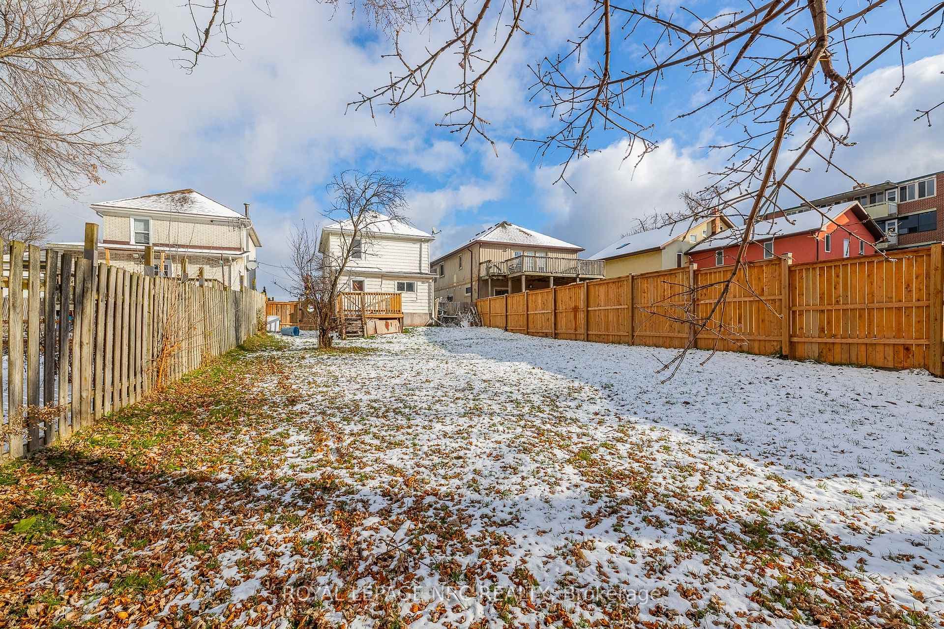 5495 Drummond Road photo 26