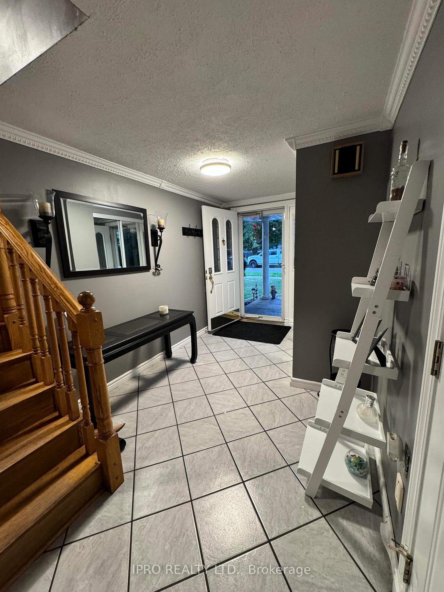 333 Simon Street photo 4