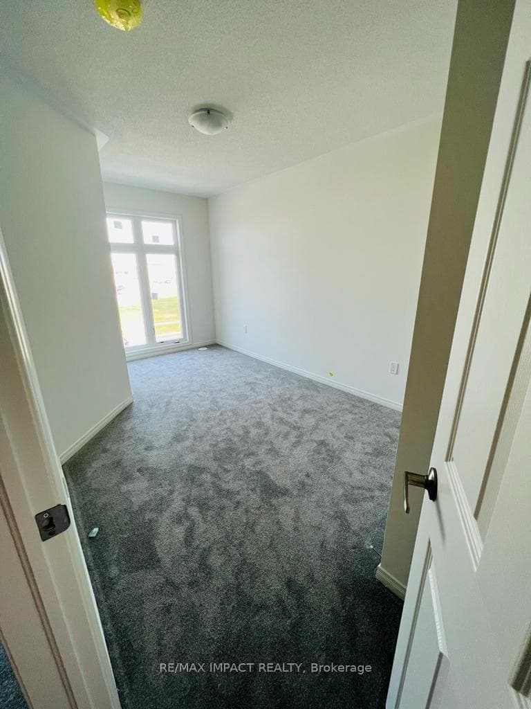 1475 Grand Prairie Path photo 5
