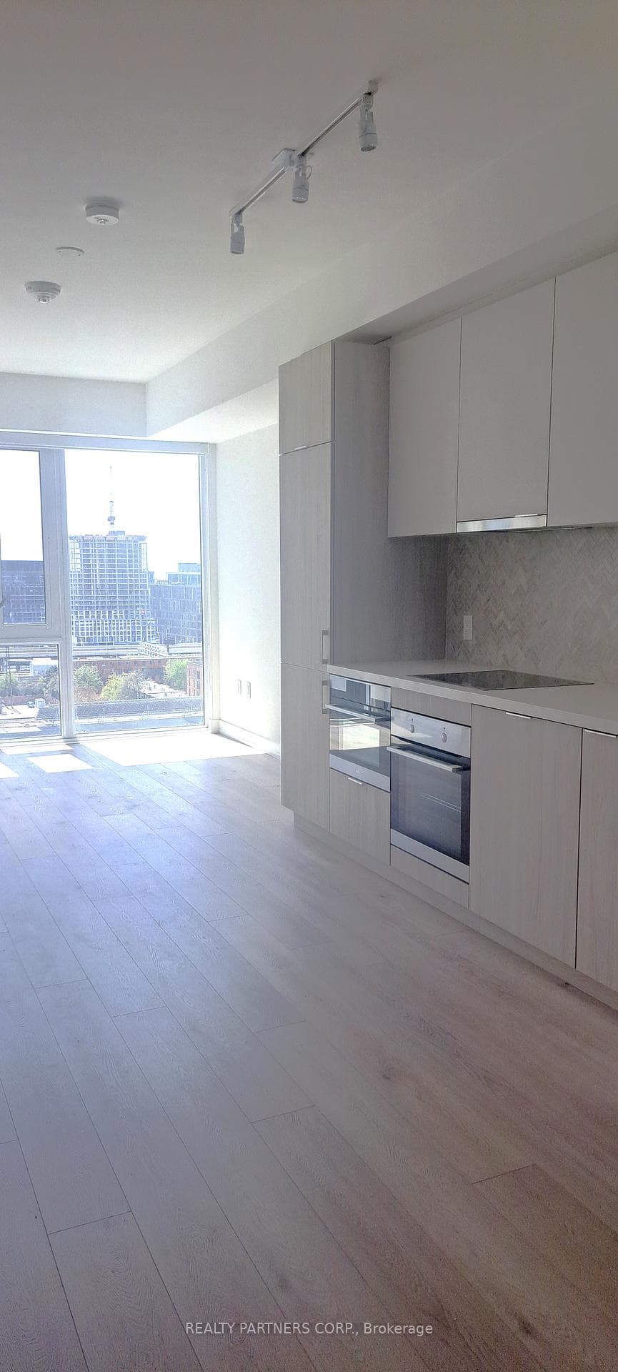 158 Front Street Unit 1414 photo 6