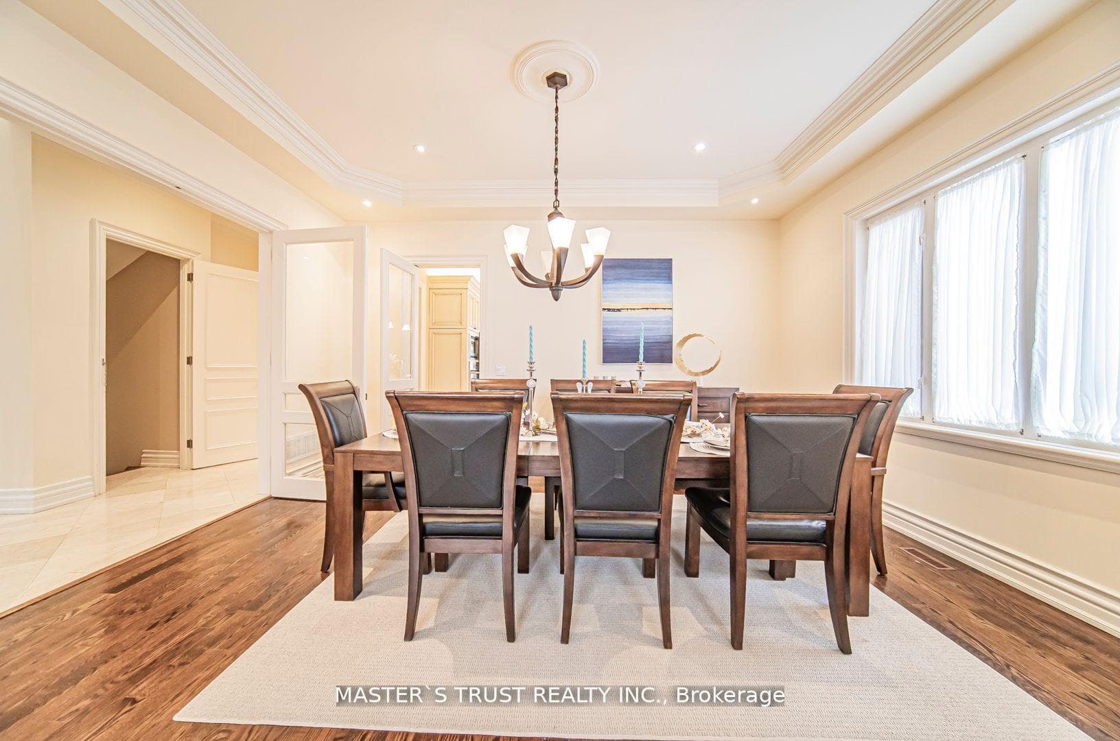 322B Empress Avenue photo 6