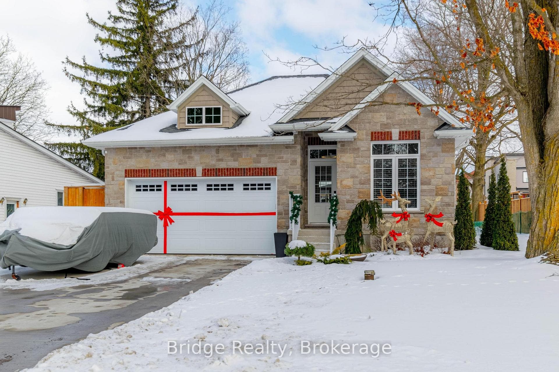 265 Pittock Park Road photo 1