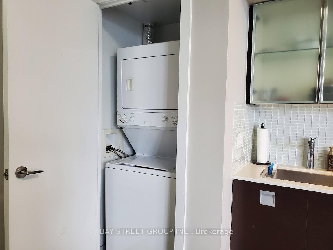 33 Charles Street Unit 3109 photo 12