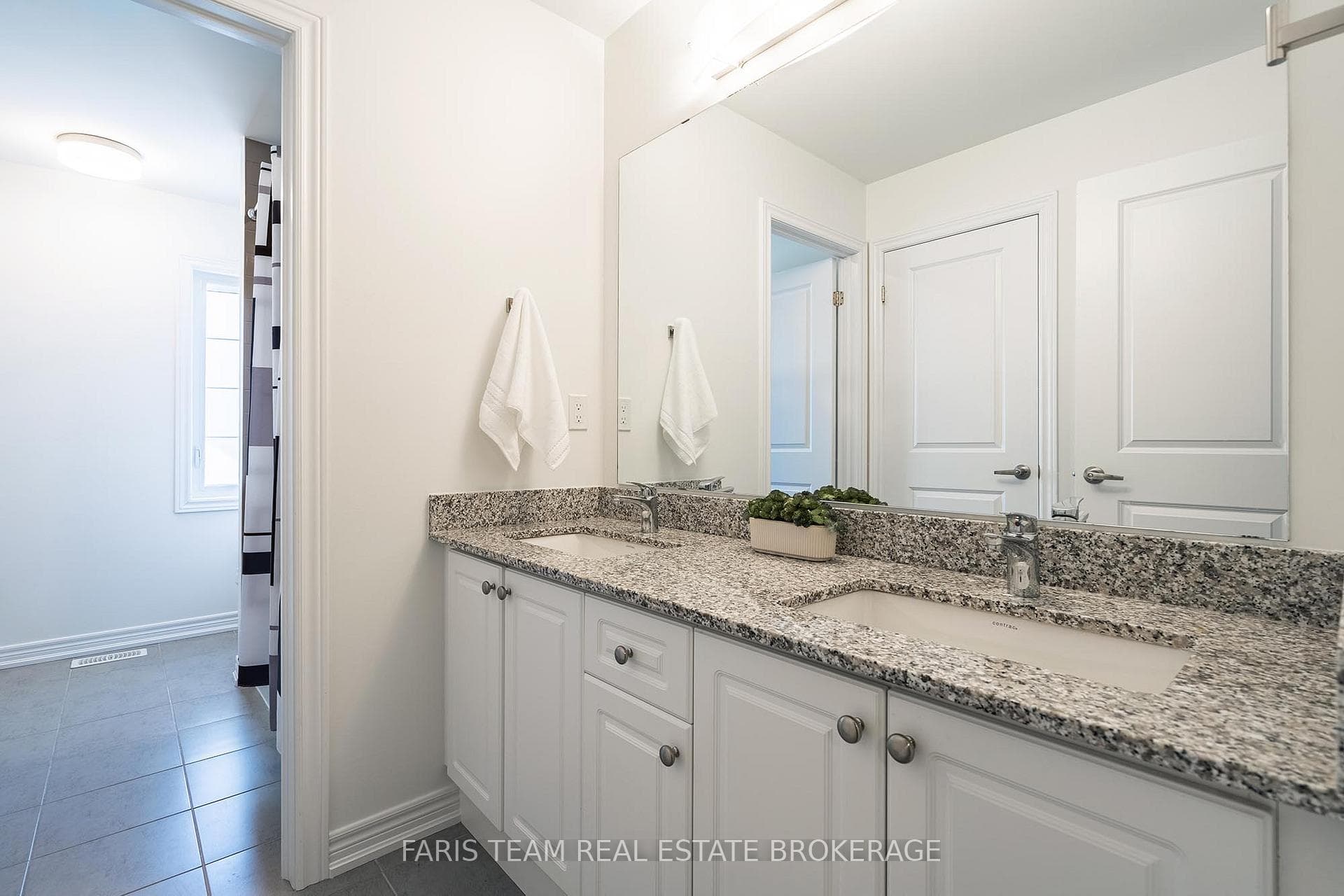 1428 Lawson Street photo 30