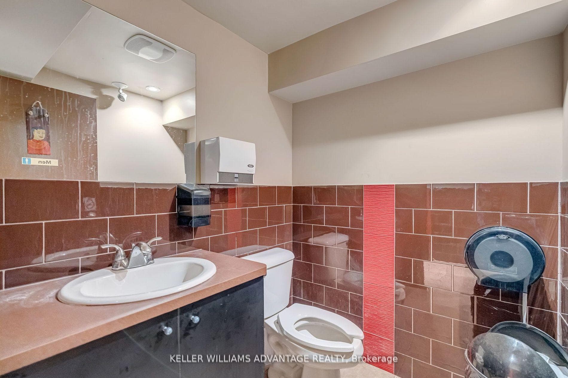 471 Danforth Avenue photo 16
