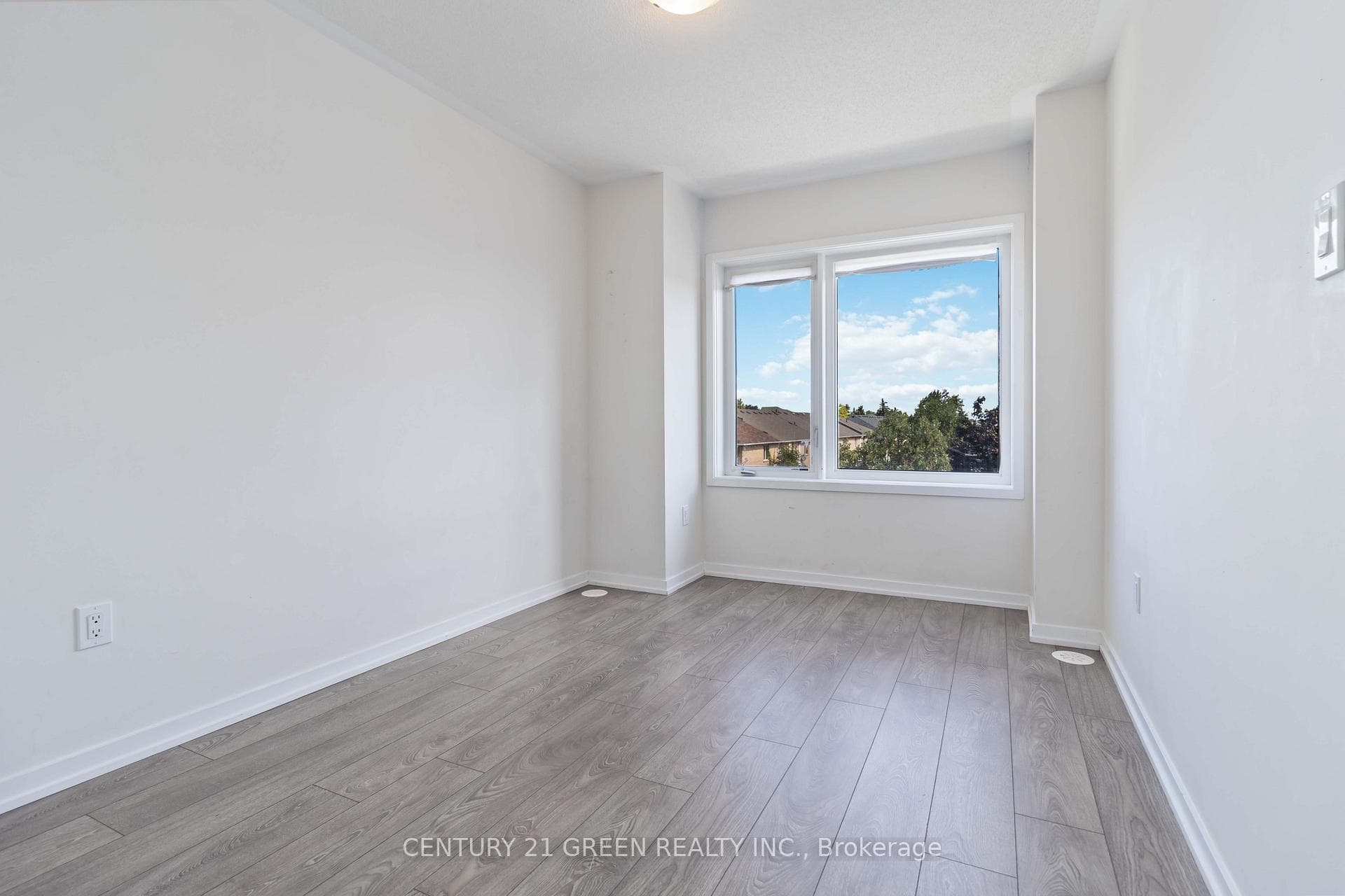 142 Landsbridge Street photo 26
